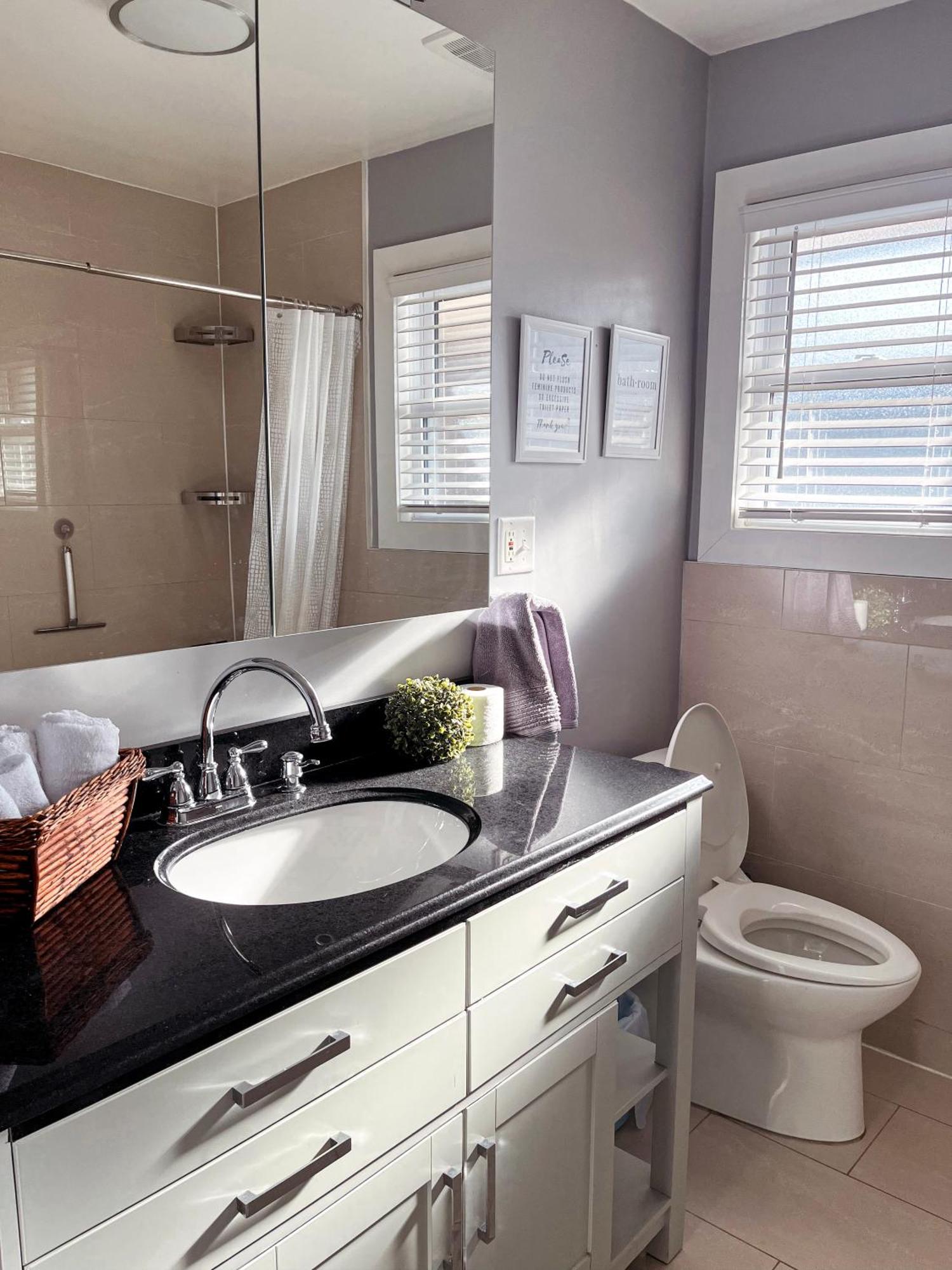 Peaceful 4Bdrm Home 5Mins To Clifton Hill Niagara-vízesés Kültér fotó